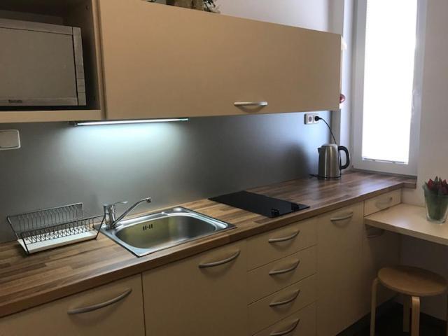 Apartman Innova 즐린 외부 사진