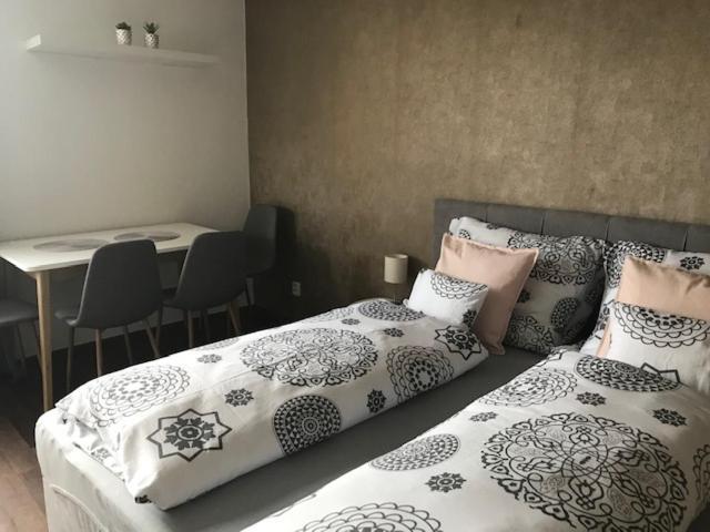 Apartman Innova 즐린 외부 사진
