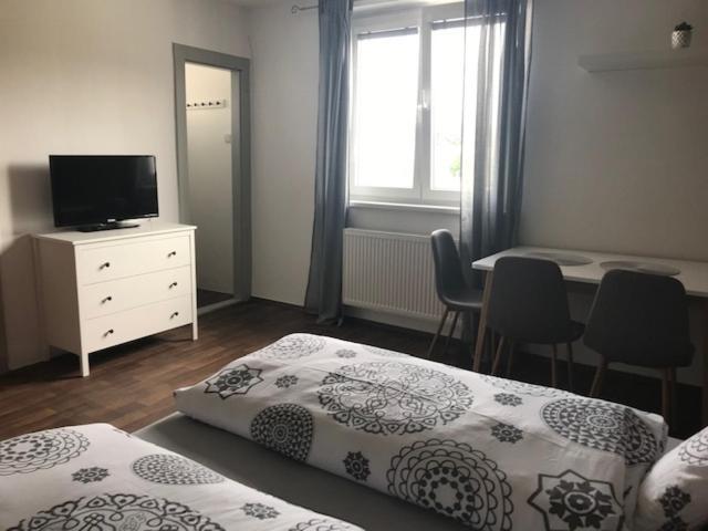 Apartman Innova 즐린 외부 사진